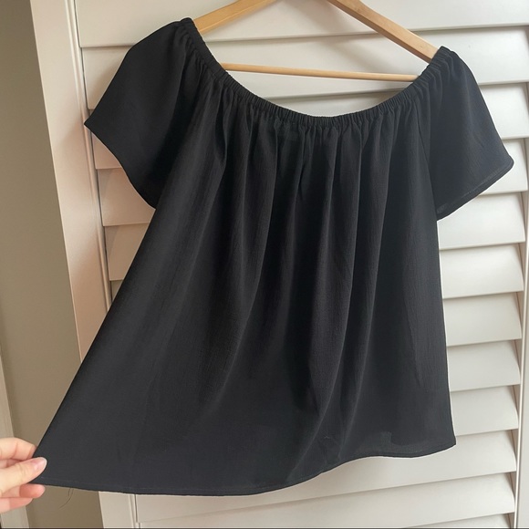 Black Off the Shoulder Top - Picture 2 of 4